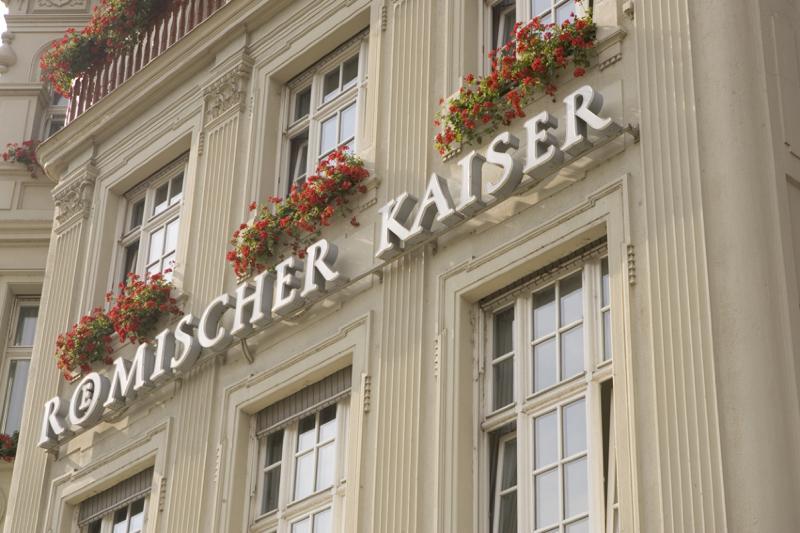 Hotel Roemischer Kaiser เทรียร์ ภายนอก รูปภาพ