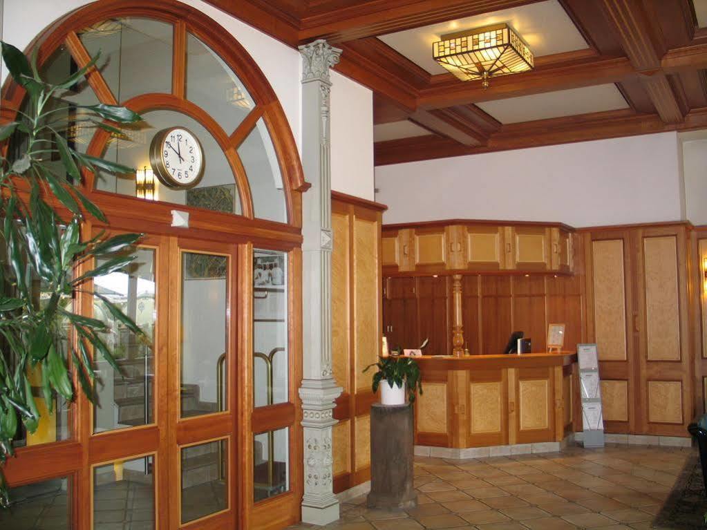 Hotel Roemischer Kaiser เทรียร์ ภายนอก รูปภาพ